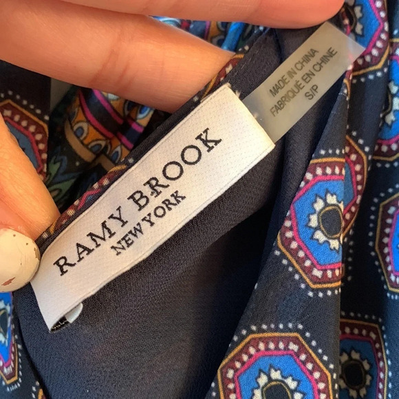 Ramy Brook Medallion Printed Lula Neck tie Sleeveless Top Blue Small - Picture 4 of 12